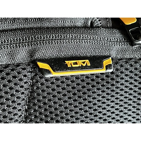 Tumi Tech  14" Notebook Messanger Bag 57212GT - Picture 6 of 12